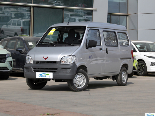 S Wuling Zhiguang Ván de gasolina de pasajeros con R15 Tamaño del neumático volante normal