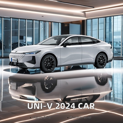 Changan UNI-V 2024 1.5T Ride-on Carro propulsado por combustible con suspensión delantera Macpherson