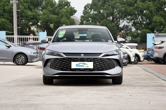 DM-I-2024 80KM Modelo líder PHEV Limousine para BYD Velocidad máxima 180Km/h Tipo de energía PHEV