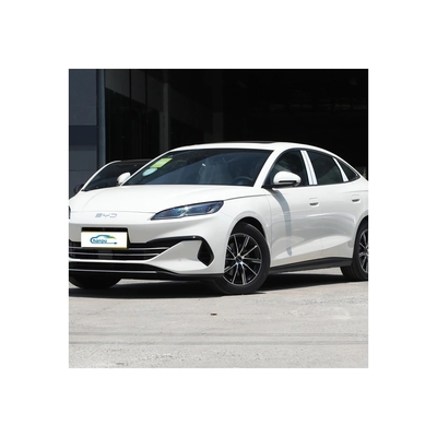 El sedán PHEV de 1,5 litros de Byd tiene una masa máxima de carga completa de 2150 kg para un lujo y una comodidad inmejorables.