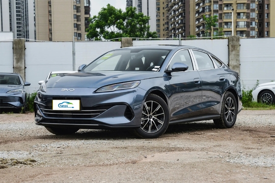 El sedán PHEV de 1,5 litros de Byd tiene una masa máxima de carga completa de 2150 kg para un lujo y una comodidad inmejorables.
