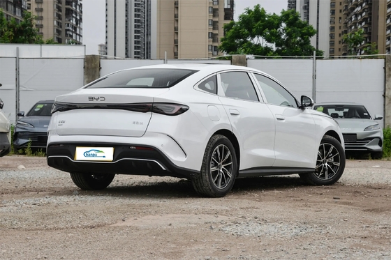 Green Energy PHEV Sedan Byd 06Dm-I-2024 Modelo con capacidad de 5 asientos y alcance de 120Km