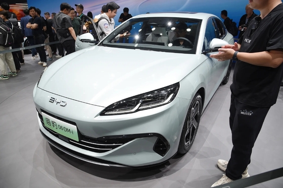 Optimizar el sello medio inteligente de 06Dm-I-2024 1.5L 120Km para el sedán PHEV de 4 puertas de BYD