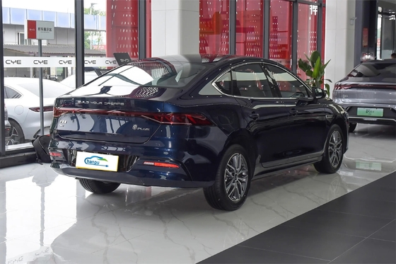 El potente Qin Plus Dm-2024 Dm-I Honor de BYD, versión PHEV Sedan con tecnología híbrida