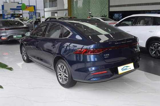 El potente Qin Plus Dm-2024 Dm-I Honor de BYD, versión PHEV Sedan con tecnología híbrida