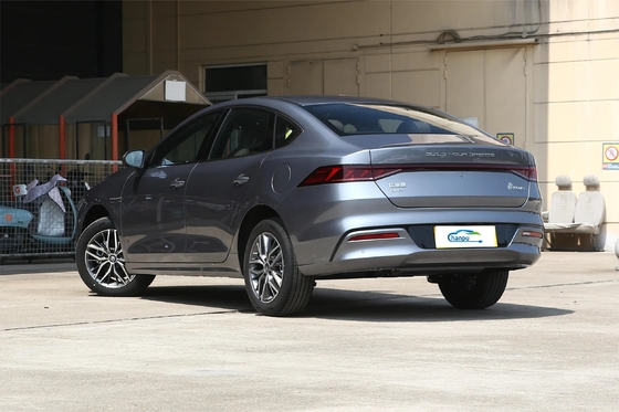 Espacioso sedán compacto de 5 plazas BYD Qin Plus Dm-2024 Dm-I Honor Versión 120Km PHEV Car