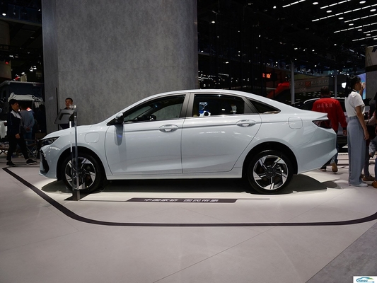 Compacto sedán híbrido Dihao L Car para Geely y de larga duración cinturones de pasajeros mangueras