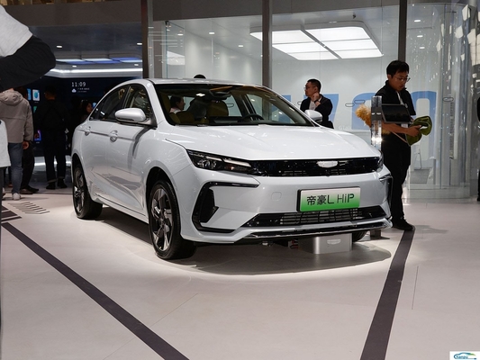 Compacto sedán híbrido Dihao L Car para Geely y de larga duración cinturones de pasajeros mangueras