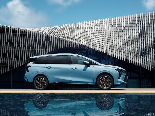 2024 Dongfeng Fengxing Forthing Youth Yacht 1.5T 7-Velocidad 197 HP L4 Mediano MPV Automóvil de gasolina