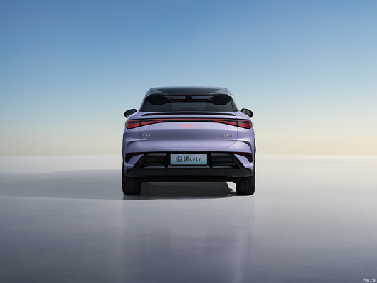 2024 BYD Sea Lion 07 SUV EV El equilibrio perfecto de rendimiento y rango para el mercado